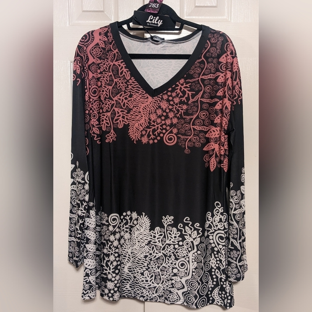 5/$25. Lilly by Firmiana